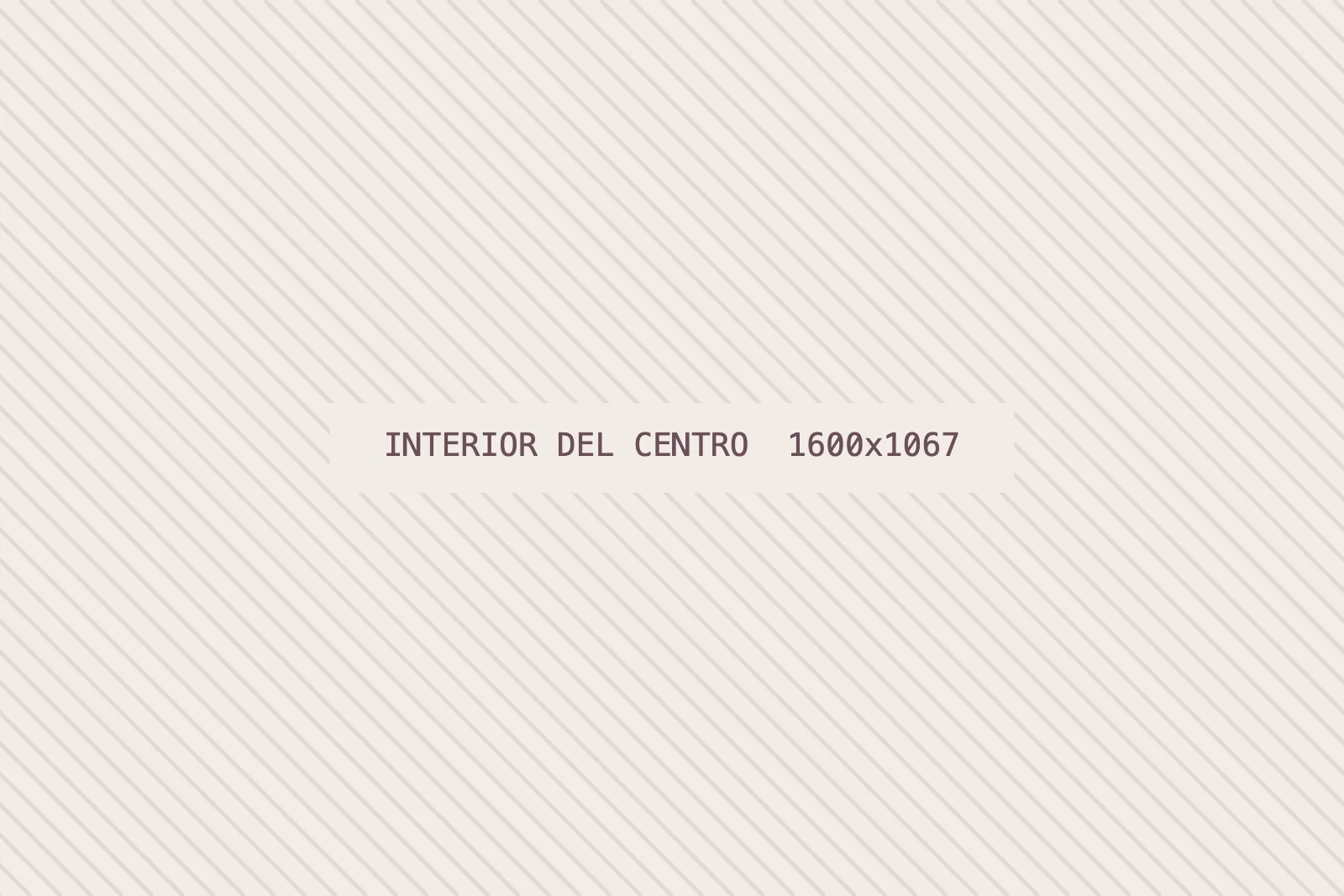 Fachada y entrada del centro Estética Madrid en Calle Diego de León 58
